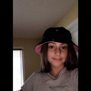 Meet your Posher, Lexi